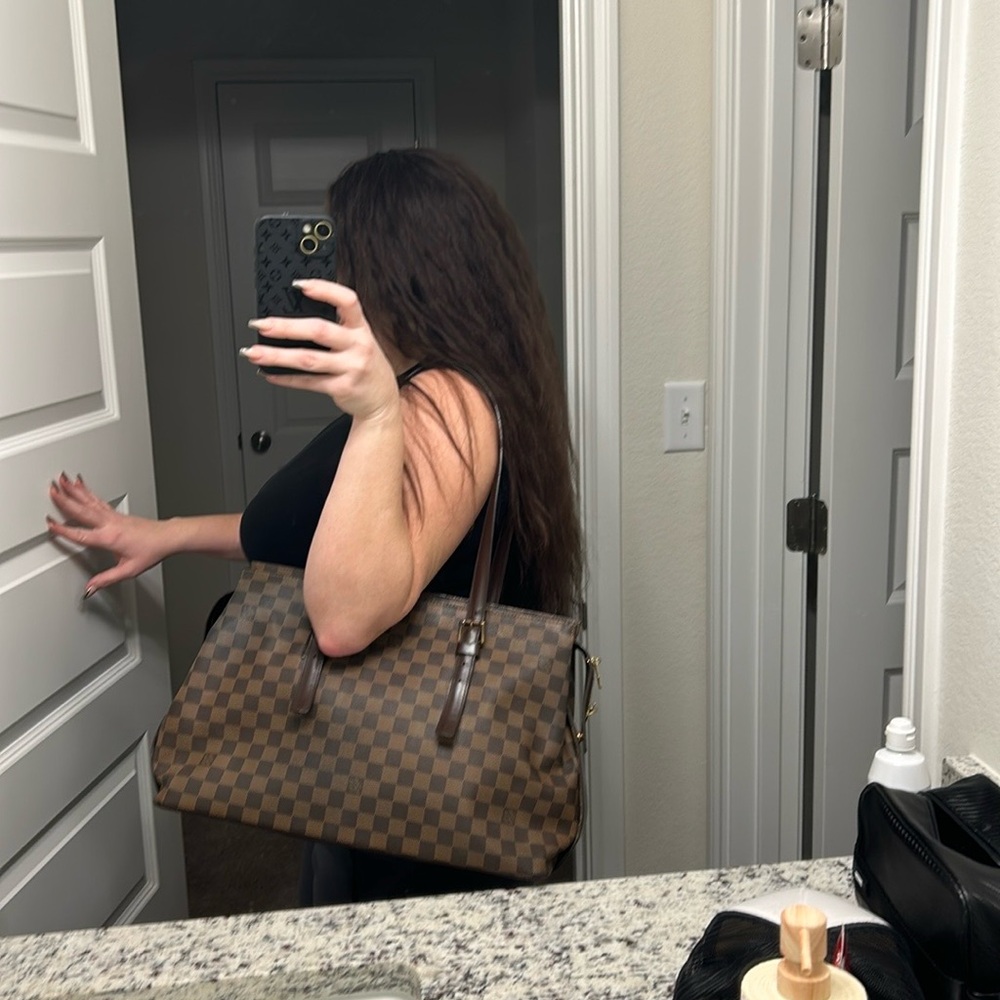 Host Appreciation 🐞 Louis Vuitton Chelsea shoulder bag - Picture 9 of 15